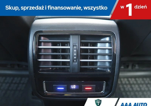 Volkswagen Passat cena 57000 przebieg: 227610, rok produkcji 2016 z Iwonicz-Zdrój małe 154